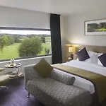 Farnham Estate And Golf 4*