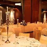 فندق Farnham Estate And Golf