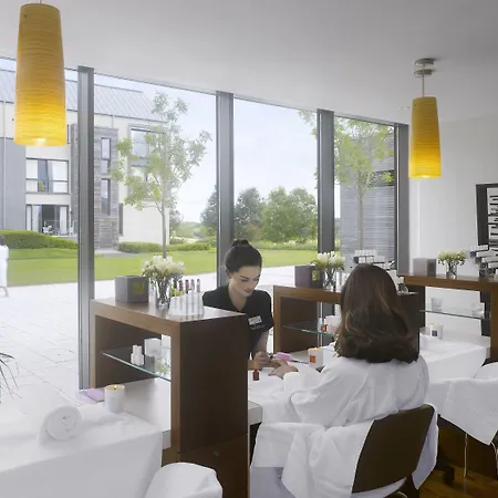 Farnham Estate And Golf