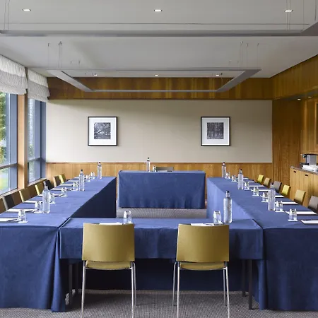 Farnham Estate And Golf