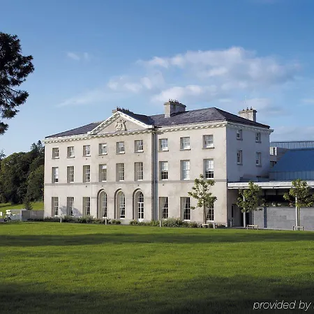 Farnham Estate And Golf Hotel