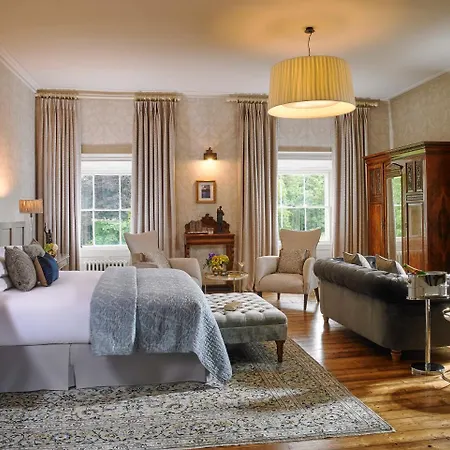 Farnham Estate And Golf 4*