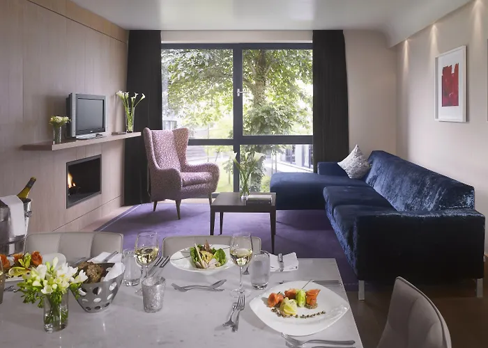 Farnham Estate And Golf