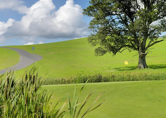 Farnham Estate And Golf Отель Каван