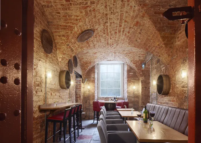 Farnham Estate And Golf Hotel