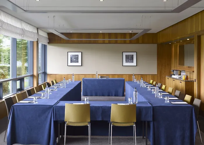 Farnham Estate And Golf