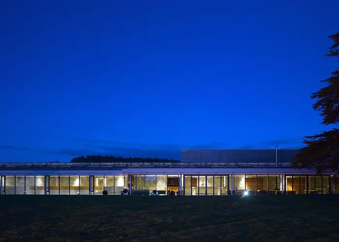 Отель Farnham Estate And Golf Каван