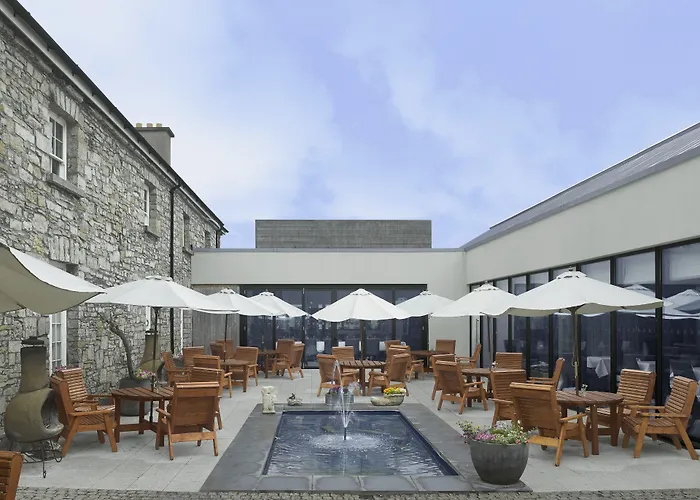 Farnham Estate And Golf