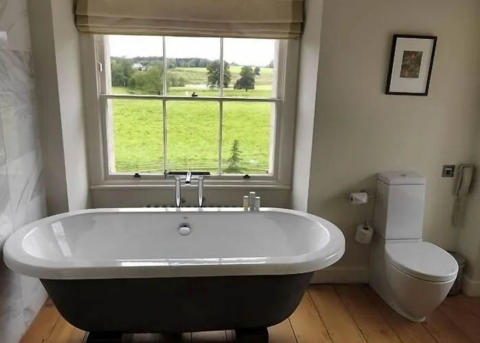 Farnham Estate And Golf Hotel