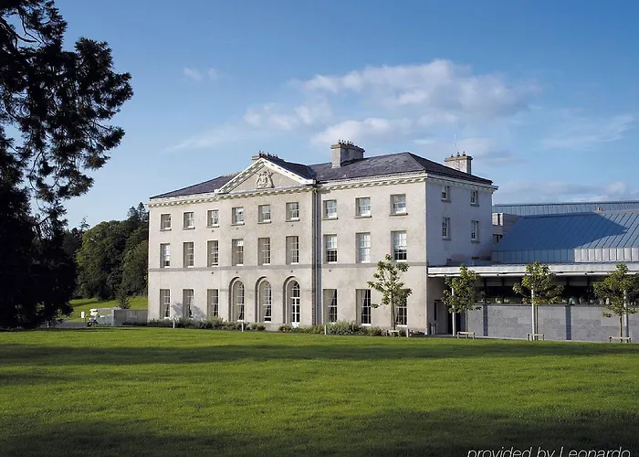 Farnham Estate And Golf Hotel