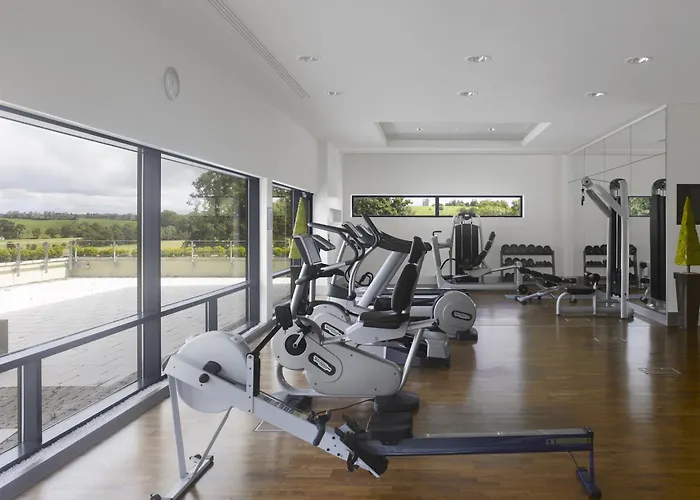 Hotel Farnham Estate And Golf