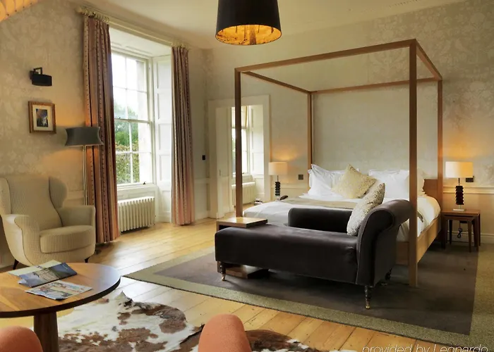 Farnham Estate And Golf 4*