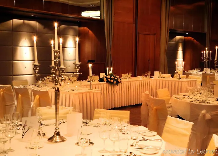 Hotel Farnham Estate And Golf