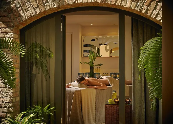 Farnham Estate And Golf Отель 4*